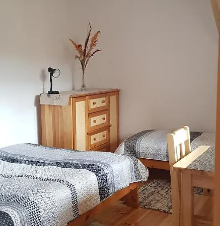 Basinek فندق مبيت وإفطار