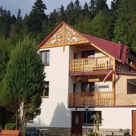 Basinek فندق مبيت وإفطار موشينا